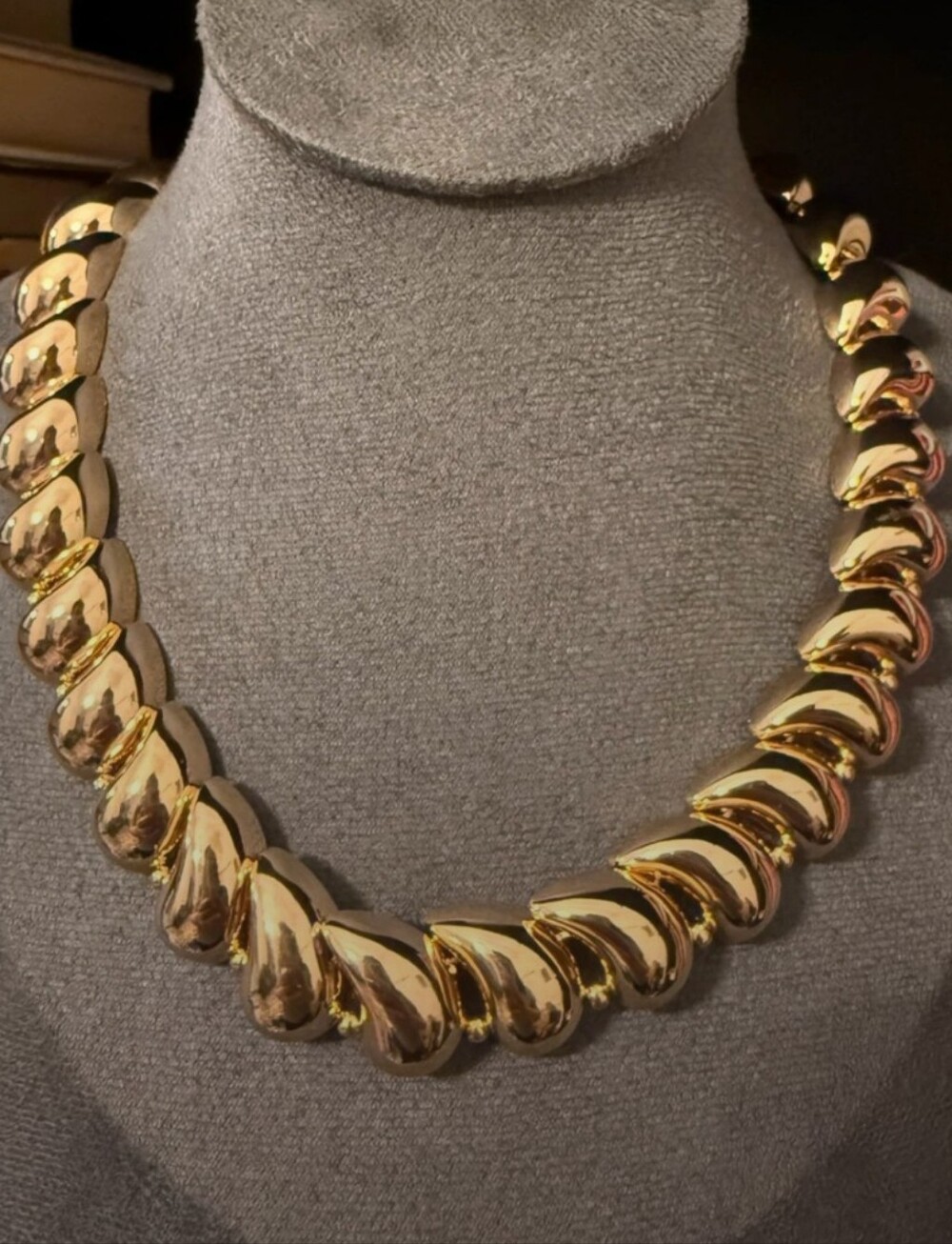 Nordstrom Open Edit Gold-Tone Sculpted Teardrop Statement Necklace ✨